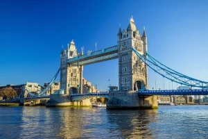 Moving from the US to London