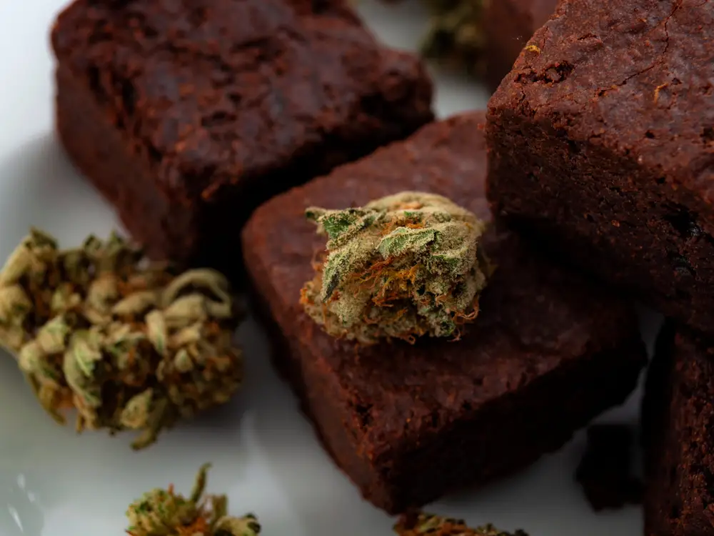 Online Cannabis Market