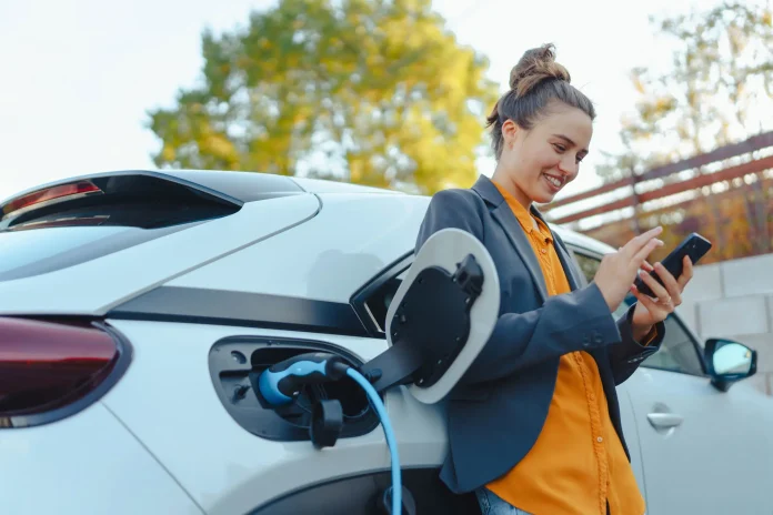 header-image-elektroauto (1) Choosing Cars Made Easy with E Auto Kaufen Online and Top Gebraucht Autos